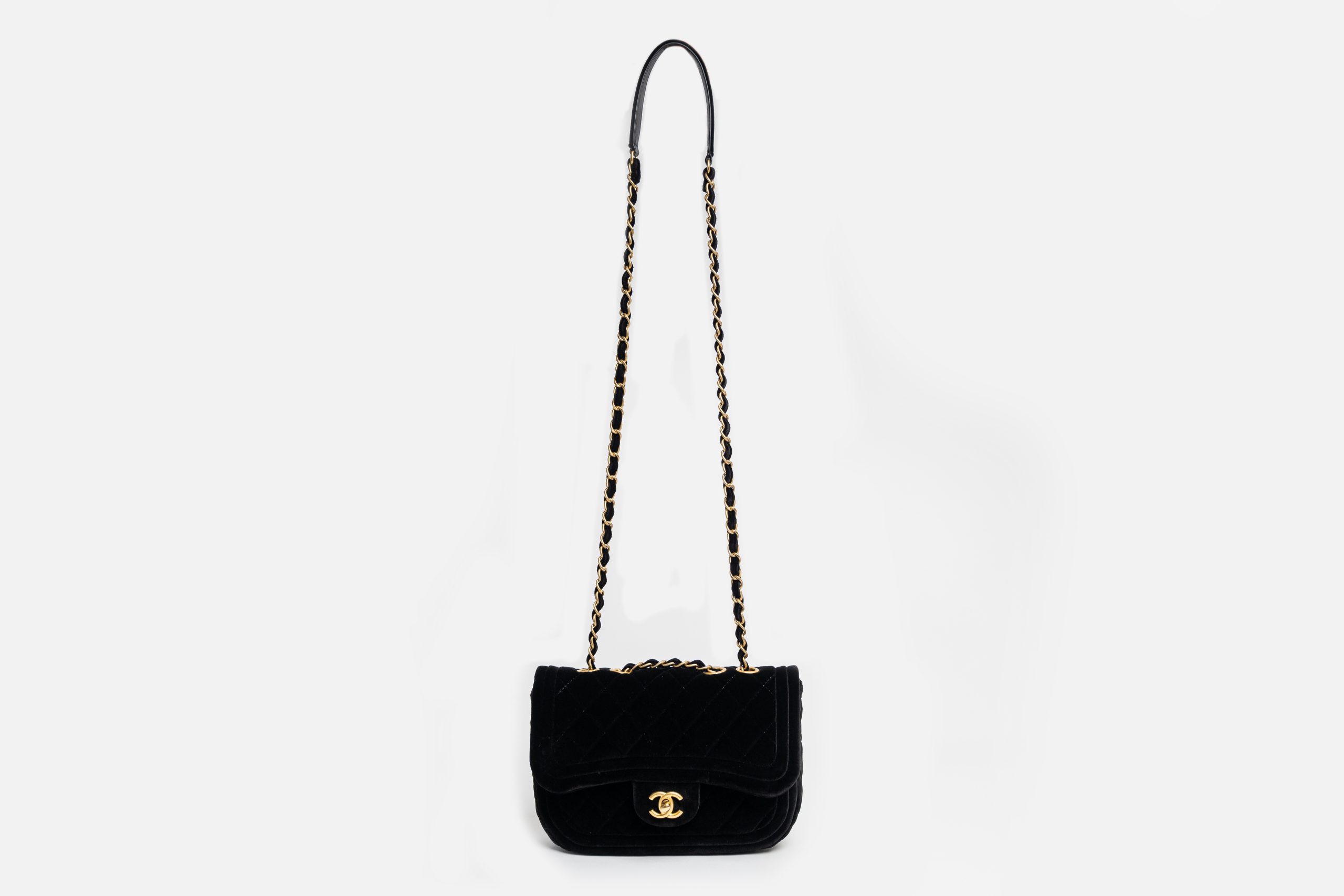 Chanel Flap Bag Velvet Black, Small Open Space