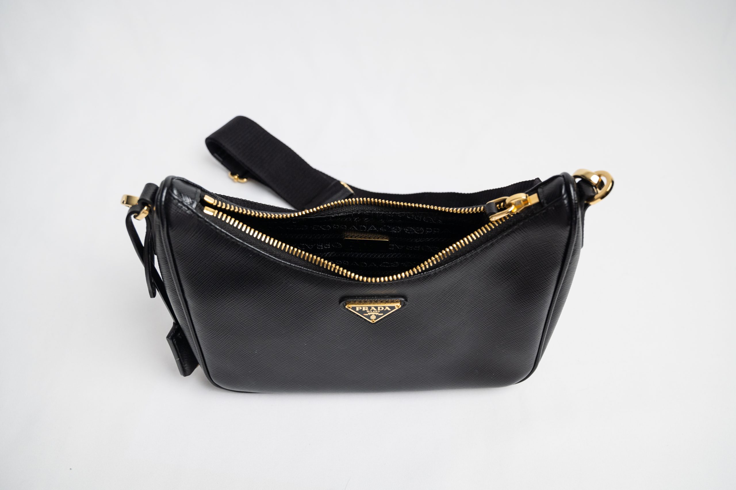 Prada Black Re-Edition 2005 Saffiano Leather Bag – Open Space